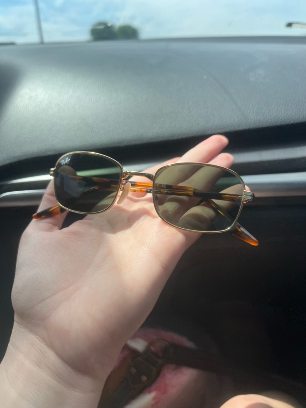Ray-Ban Women's Gold Frame Tortoiseshell Temple Sunglasses - Green/Black Lenses